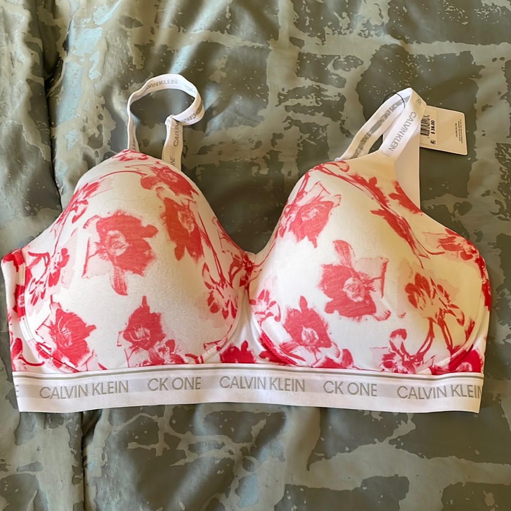 Calvin Klein (CK one) wireless bralette